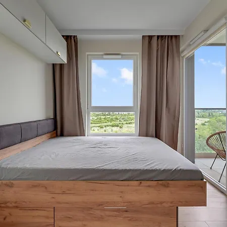 Apartment Horizon 114 By Grand Danzig